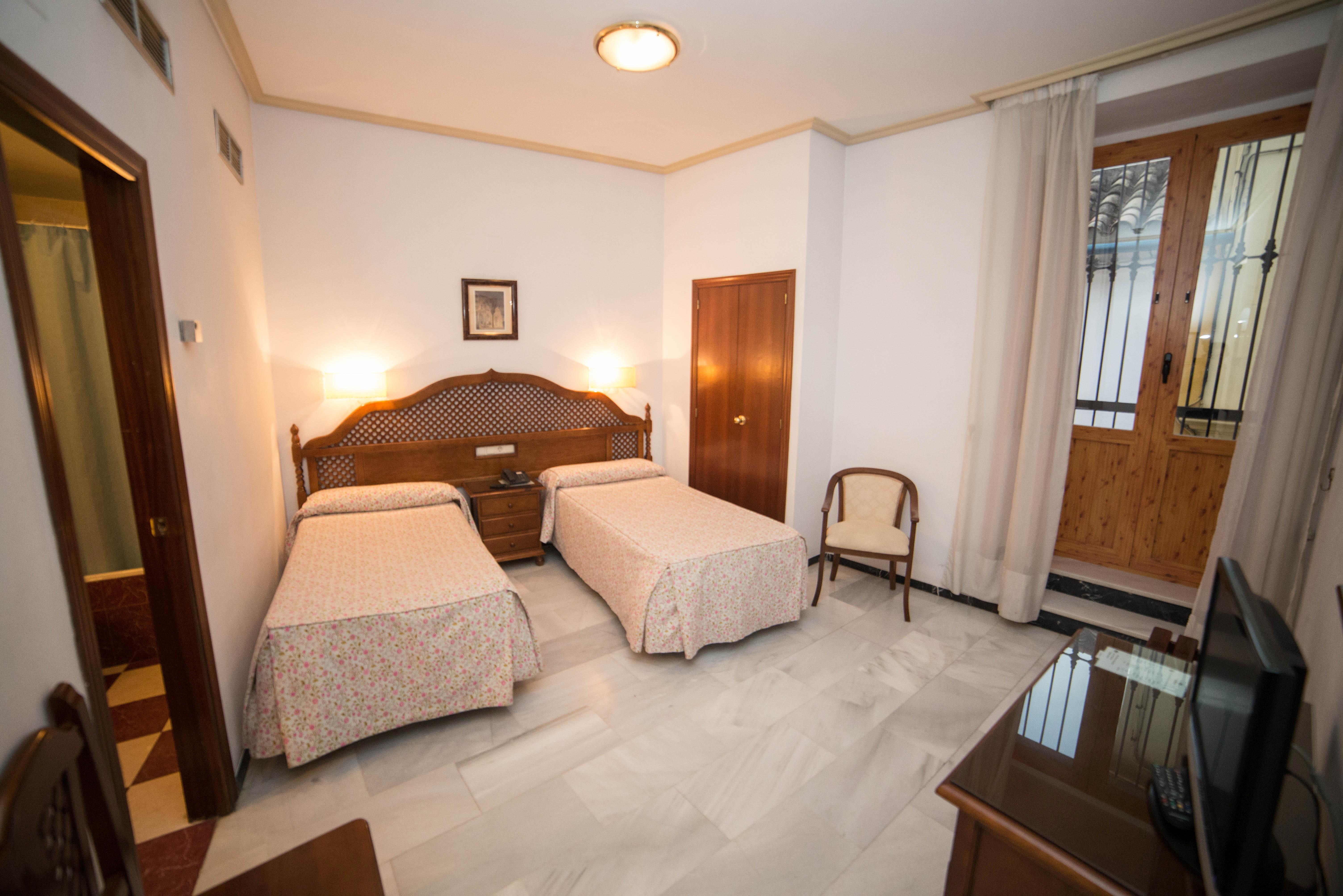 Hotel Los Omeyas — Photos 2